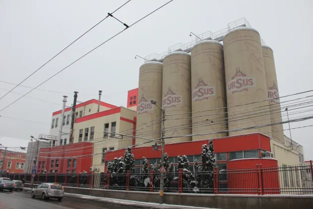 Berarii de la Ursus caută tineri pe care să-i şcolească în afacerea producţiei de bere
