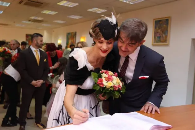 S-a căsătorit în secret
