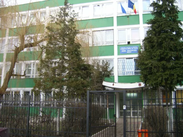 O scăpare de gaz a închis vineri Colegiul Naţional „Emil Racoviţă”