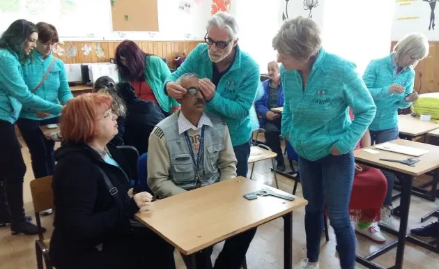 I-au ajutat să vadă mai bine