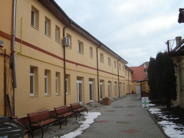 Dotări şi mutări în Centrul administrativ multifuncţional construit în curtea Primăriei