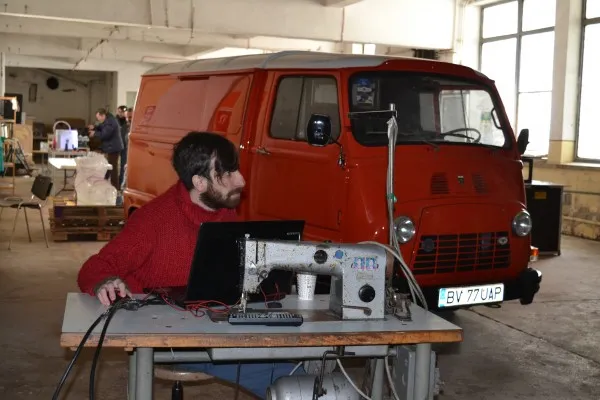 Primul hub cultural creativ din Braşov va funcţiona într-o hală a fostei fabrici „Timpuri noi”