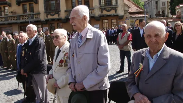 În ultimii doi ani s-au stins jumătate dintre veteranii din Braşov