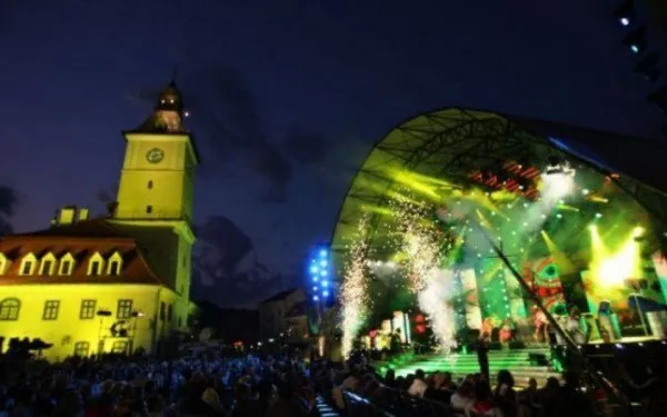 Sondaj: peste 90% dintre braşoveni vor ca Festivalul Cerbul de Aur să fie reluat în ediţii anuale