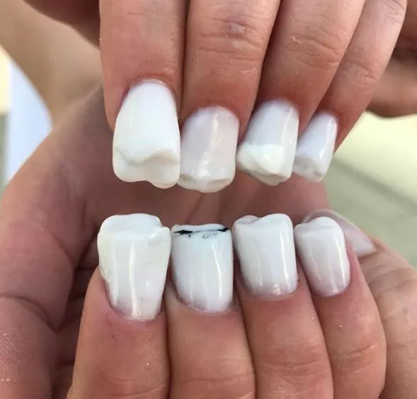 Manichiura care a oripilat internauţii