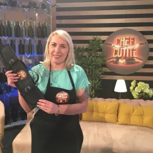 „Ca la mama acasă”. Mama fotbalistului Sorin Strătilă a participat la show-ul „Chefi la cuţite” de pe Antena 1