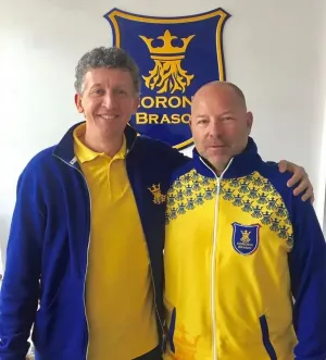 Schiorii Coronei, coordonaţi de un antrenor de marcă
