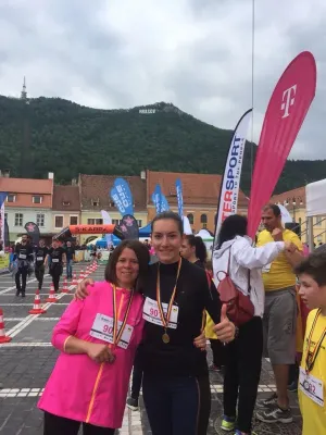 Elevă şi profesoară „de aur”, la Maratonul Internaţional 