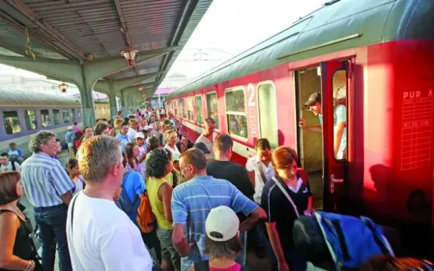 CFR introduce curse săptămânale către Salonic şi Istanbul