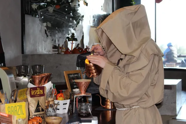 Cafenelele Handsome Monk vor să se extindă în Braşov în sistem franciză