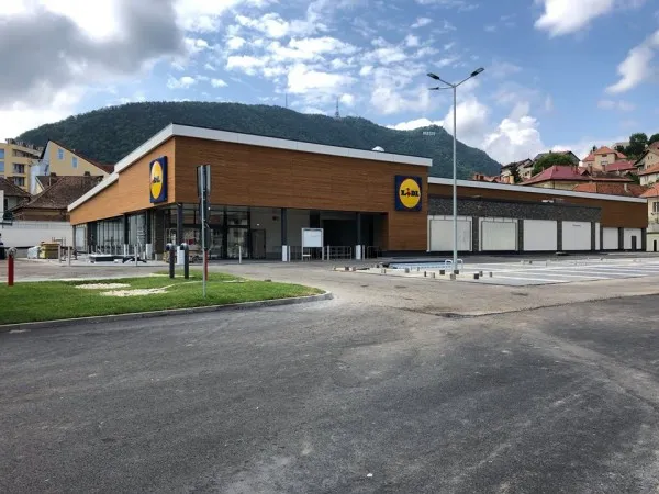 Lidl-ul de cartier şi cel de la „centru”