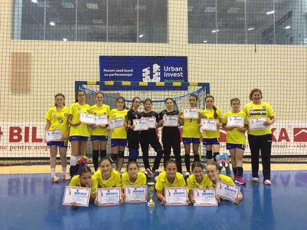 Junioarele IV ale Coronei, antrenate de Mihaela Adam, merg la turneul final