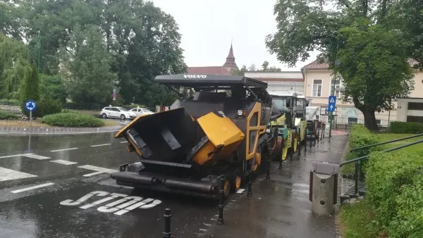 Maşinile de asfaltat, ca ciupercile după ploaie pe strada Gheorghe Baiulescu