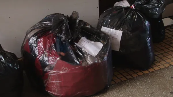 O persoană reţinută în urma percheziţiilor de marţi din Piaţa Astra
