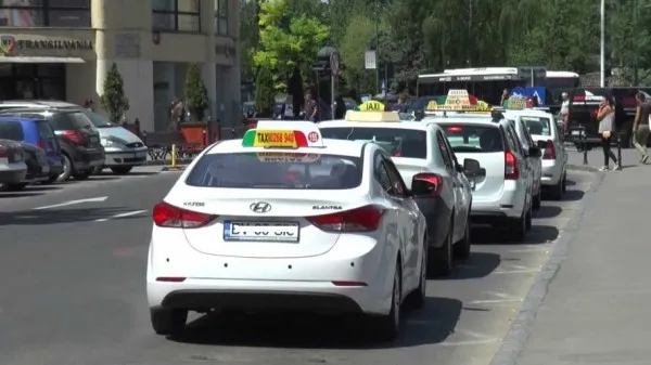 Taximetriştii din Braşov au început să îşi schimbe maşinile şi bulinele 