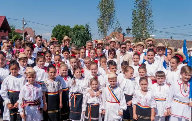 Două manifestări de tradiţie în mai puţin de o lună: Sărbătoarea Rusaliilor şi Trandafirul din Cetate