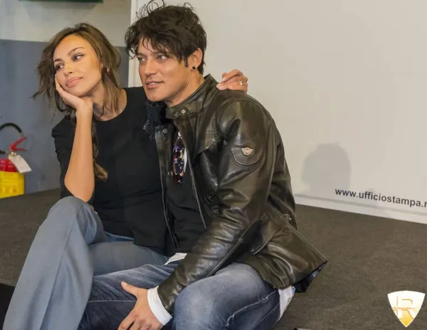 Prezentatorii Sanremo din 2016, aduși la Brașov pentru Cerbul de Aur: Mădălina Ghenea și actorul italian Gabriel Garko