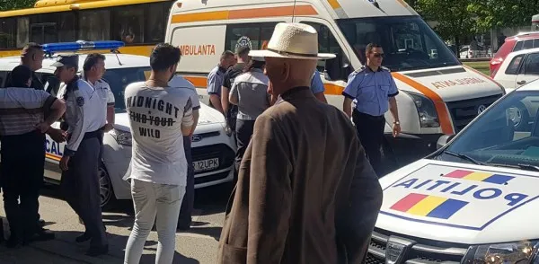 Bătrân de 82 de ani, înjunghiat şi abandonat pe Bulevardul Griviţei