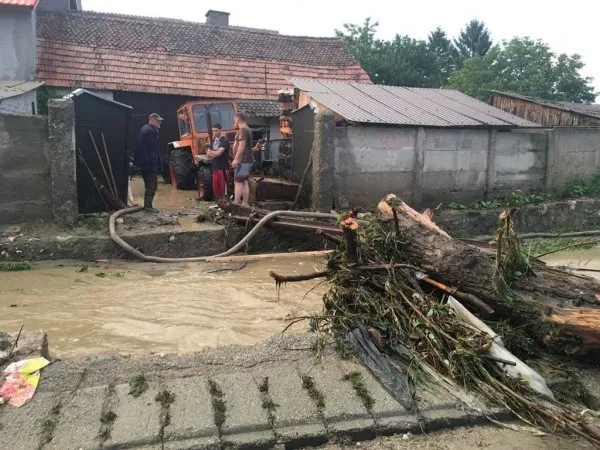 Potopul de sâmbătă seara