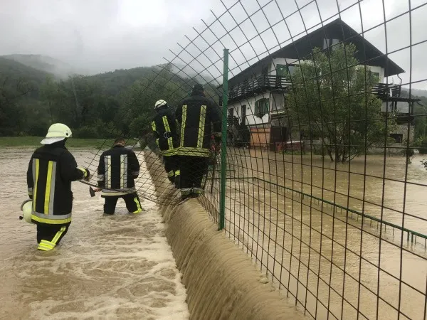 Bilanţ oficial: 4 familii au rămas fără case după ploile de săptămâna trecută, în total, 163 de gospodării afectate