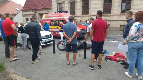 Motociclist decedat, în Șchei, după ce a fost izbit de o mașină condusă de o tânără