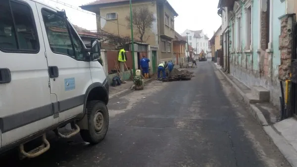 Compania Apa Braşov scapă de opt „rable”