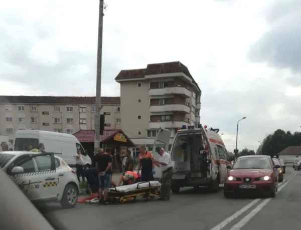 Bătrână din Făgăraș accidentată în timp ce traversa neregulamentar 