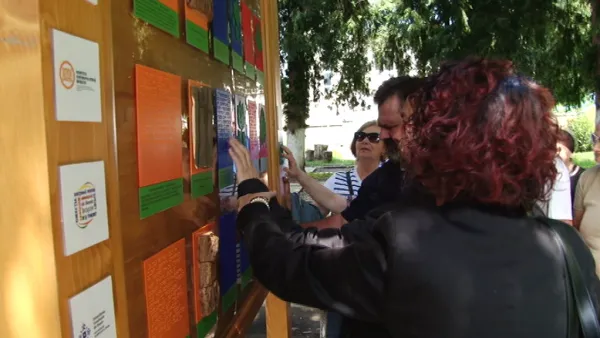 Potecă tematică pe Aleea de sub Tâmpa, pentru cei cu deficienţe de vedere