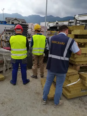 Imigrările au descins şi la Zărneşti: alţi 9 moldoveni prinşi pe şantier, muncind „la negru” 