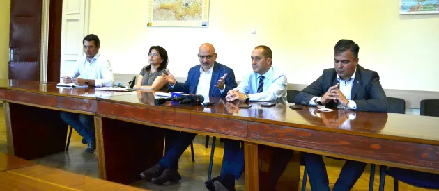 Protestele şi apelul primarilor l-au adus pe şeful CNAIR la Braşov: Firma care modernizează DN73 va „apăsa pedala de acceleraţie”