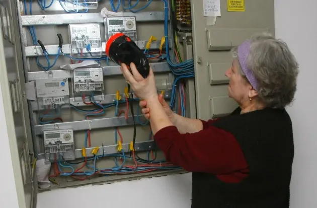 De la 1 iulie, preţul energiei electrice ar urma să se ieftinească, în medie, cu 3,53%