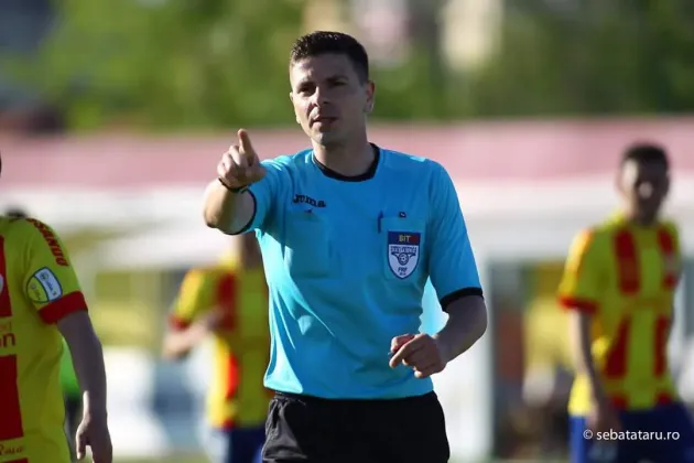 Făgărăşeanul Barbu, promovat în lotul arbitrilor pentru primul eşalon