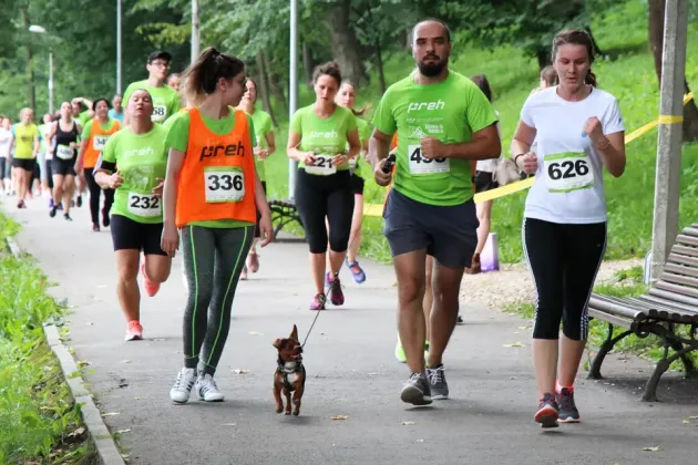 1.000 de alergători şi 80.000 de lei strânşi 
la Crosul „Aleargă TU pentru ei”