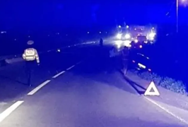Accident pe DN 13 la Rotbav: El vroia să întoarcă, ea să depăşească