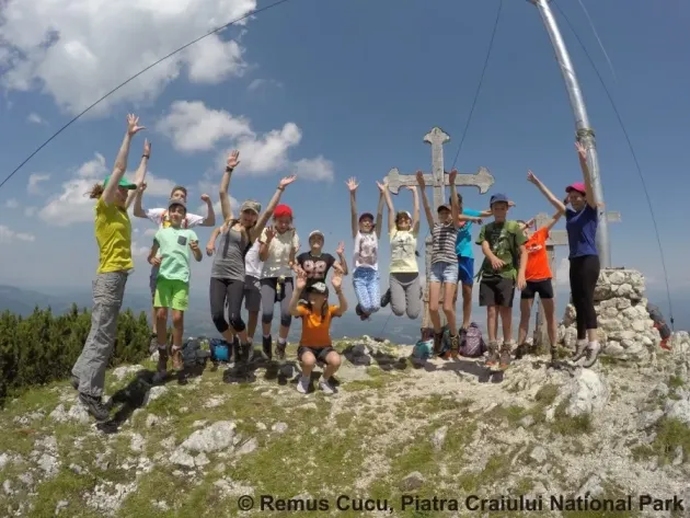 „Tineri pe înălţimi”, în Piatra Craiului şi în alte 9 ţări
