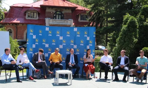 Tinerii din PNL se pregătesc să debirocratizeze România 