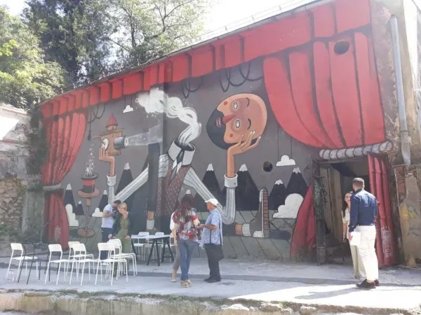 Cinema Popular, scenă pentru Amural, înainte de a intra în reparaţii