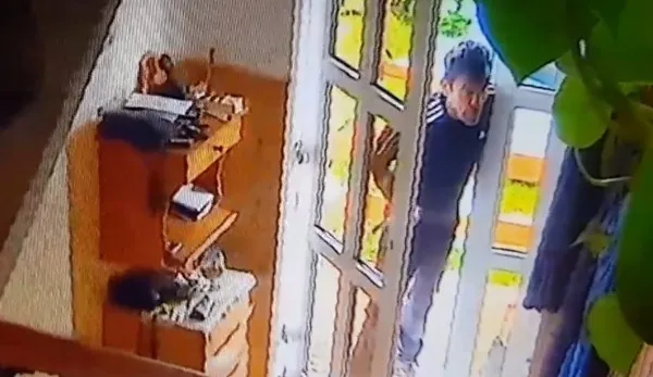 Hoţ cu scuza pregătită