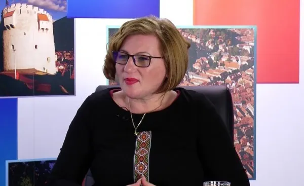 „Pe uliţa satului” - iniţiativa conservării tradiţiilor la ALDE Braşov