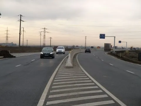 USR şi DRDP Braşov se ceartă pe tema elementelor de siguranţă de pe DN 1 