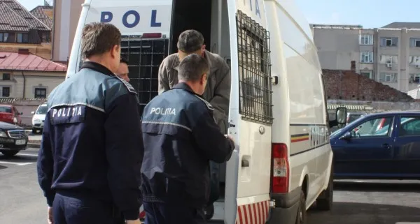 Braşoveanul care a sechestrat şi violat o buzoiancă n-a înduplecat judecătorul