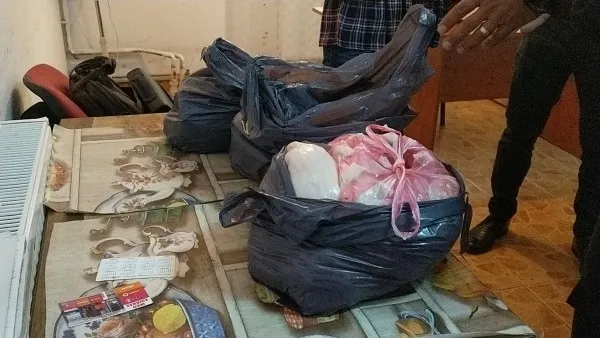 În plină epidemie de pestă porcină...vindea carne din portbagaj
