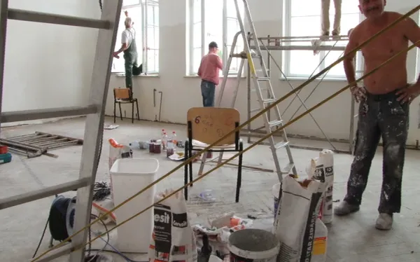 Liceul Honterus, renovat de părinţi