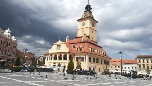 Brașovenii, invitați astăzi să cânte „Deșteaptă-te române” în Piața Sfatului