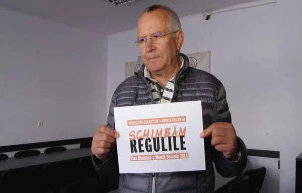 Protest cu banderole albe în rândul sindicaliştilor Cartel Alfa. De Ziua Muncii Decente