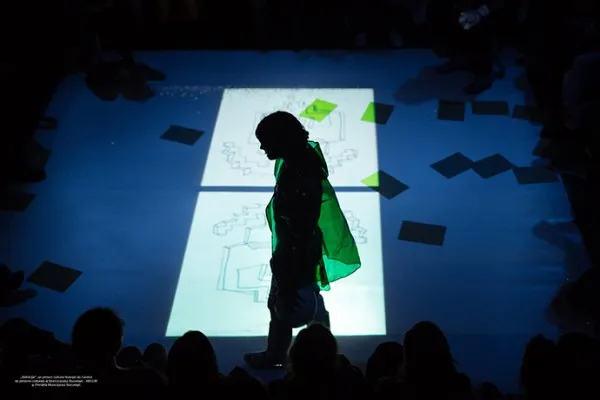 „Refracţie. Dialoguri despre autism”, pe scena Teatrului „Sică Alexandrescu”