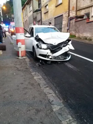 Dezastru total: Șoferul vinovat de accidentul de pe CD Gherea nu avea carnet și luase mașina de la concubină, fără știrea acesteia