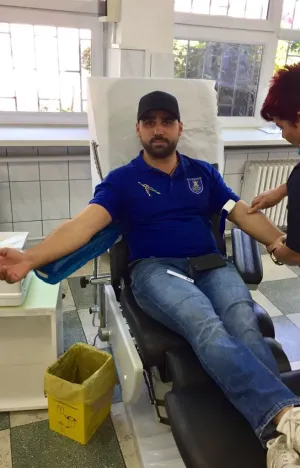 De pe terenul de sport la Centrul de Transfuzie