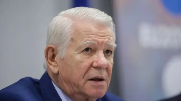 Tată vitreg