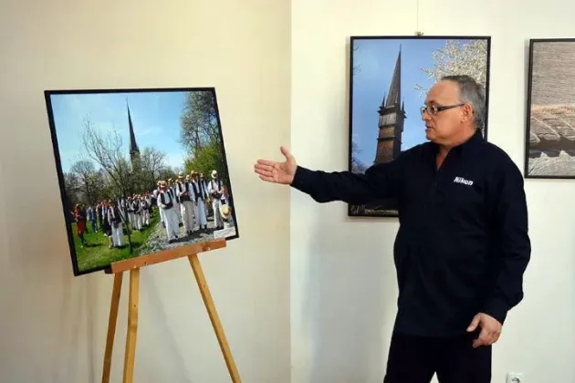 „Comorile României”, într-o expoziţie la Centrul Cultural Reduta